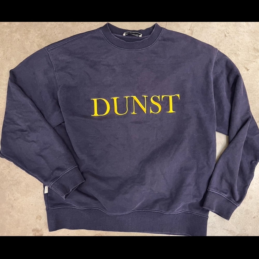 Dunst studio navy blue crewneck sweatshirt pullover large embroidered sweater